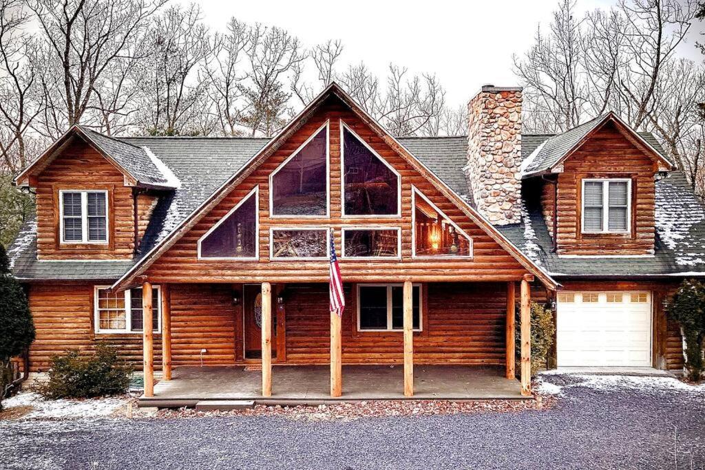 One Of A Kind Rustic Log Cabin Near Bryce Resort - Large Game Room - Fire Pit - Large Deck - Bbq Basye Buitenkant foto