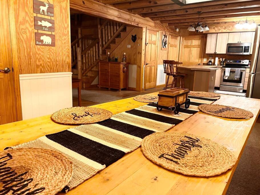 One Of A Kind Rustic Log Cabin Near Bryce Resort - Large Game Room - Fire Pit - Large Deck - Bbq Basye Buitenkant foto